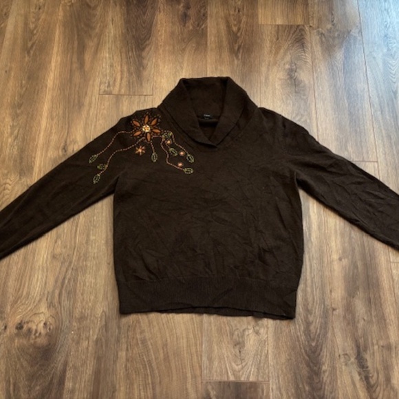 Haggar Brown Sweater with Embroidered Orange Floral Motif Size Large - Picture 2 of 8